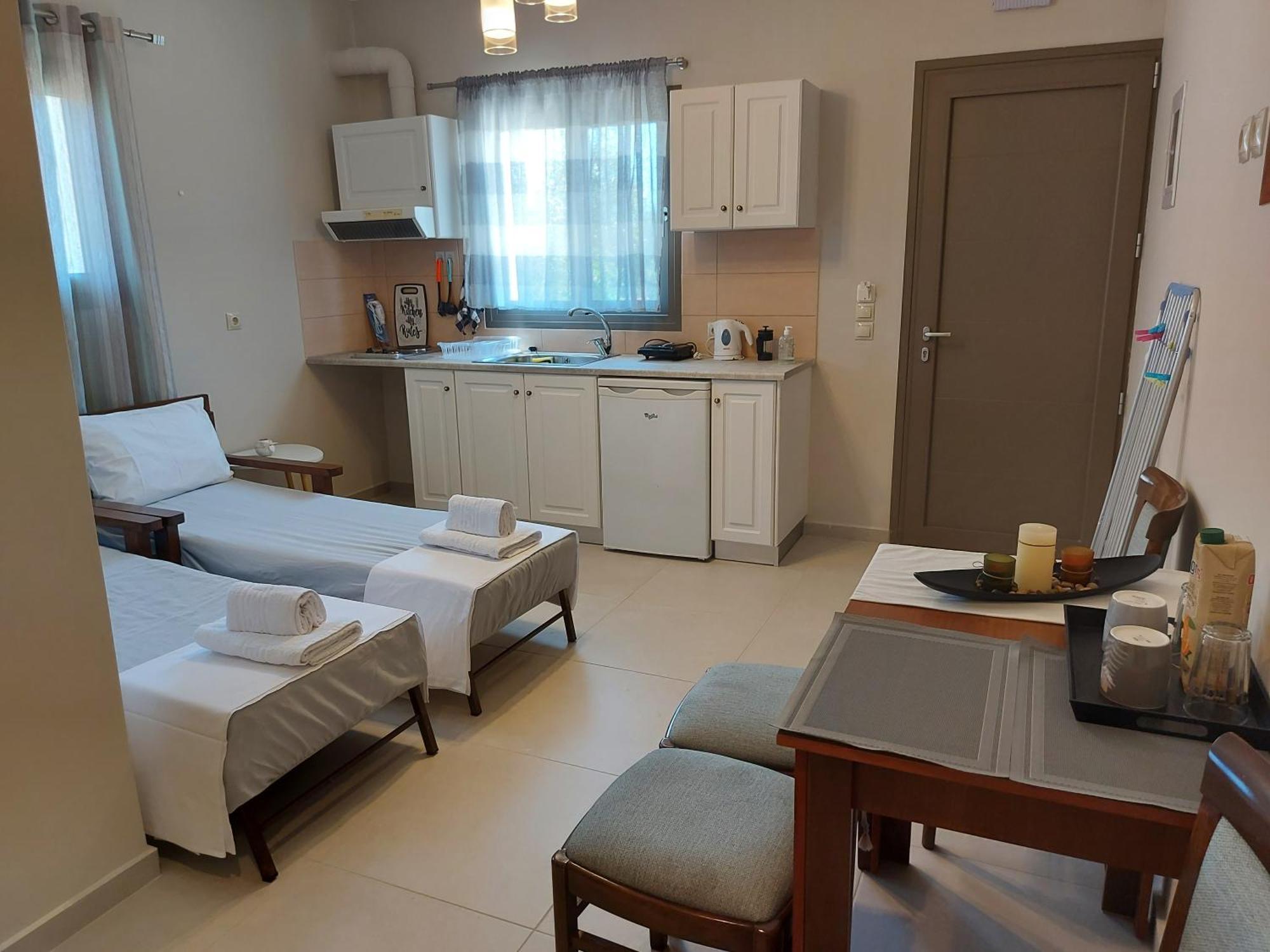 Ta Didymakia Apartments. Argostoli  Bilik gambar